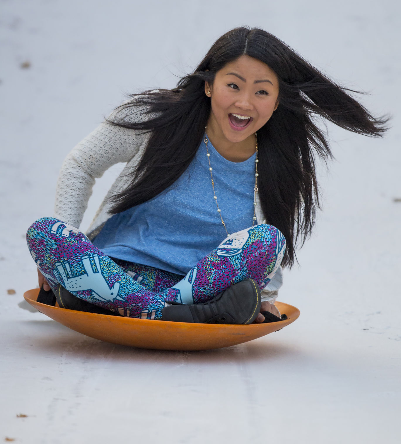 20161129g_nws_skating standalone_sledding
